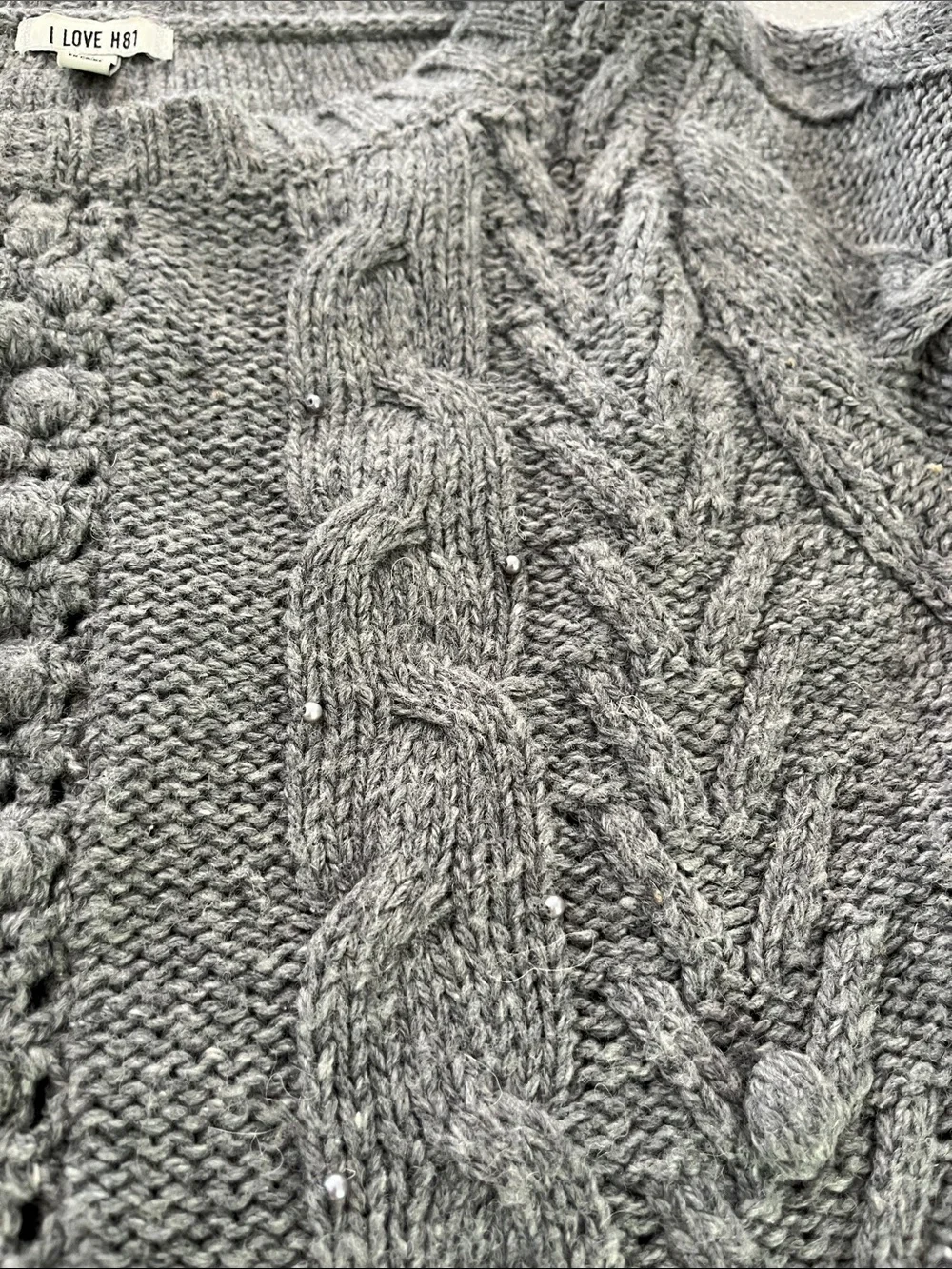 I LOVE H81 SHORT SLEEVE WOOL BLEND BEADED CABLE MIXED KNIT SWEATER GRAY SIZE M